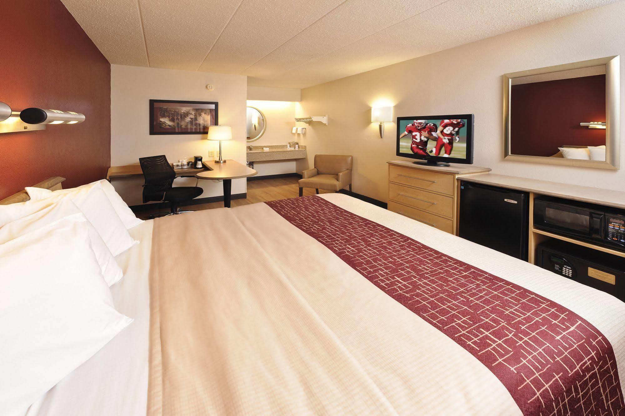 Red Roof Inn Detroit - Roseville St Clair Shores Exterior foto